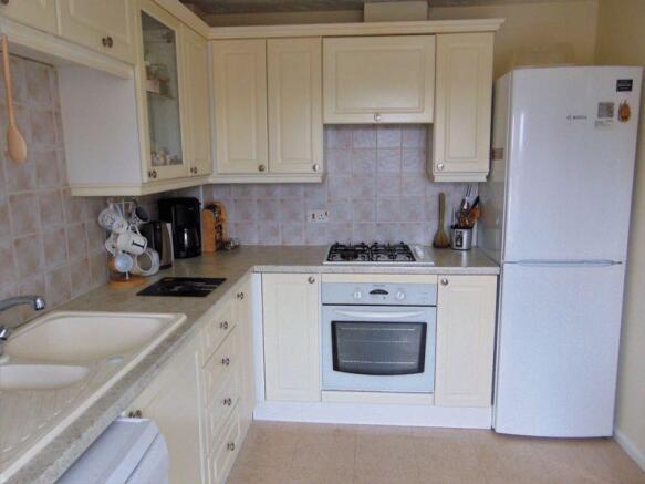 Kitchen / Buil...