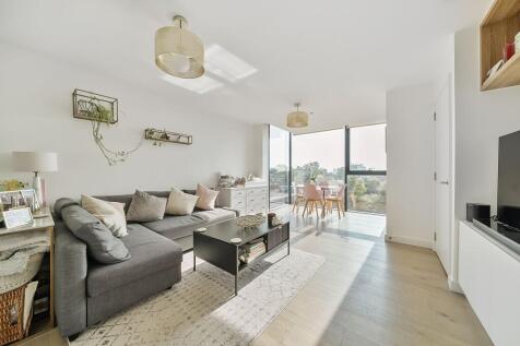 Highgate Hill, London, N19