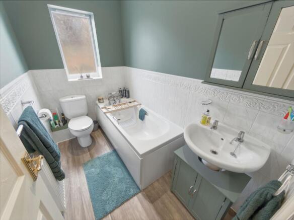 3 bed Semi-Detached for sale Image 9