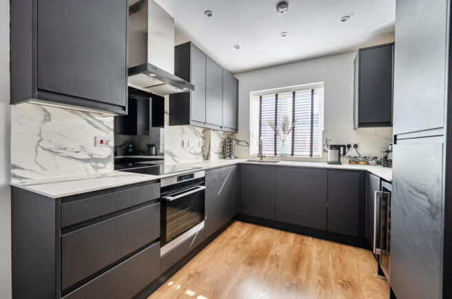 1432109-24-69bc39...