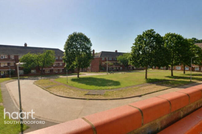 Althorne Gardens, London photo 4