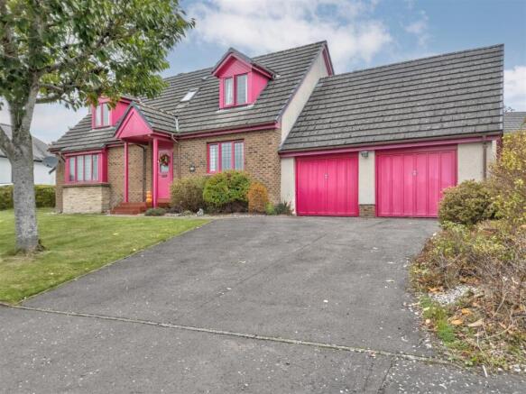 10 Stiven Crescent Kirriemuir-25.JPG