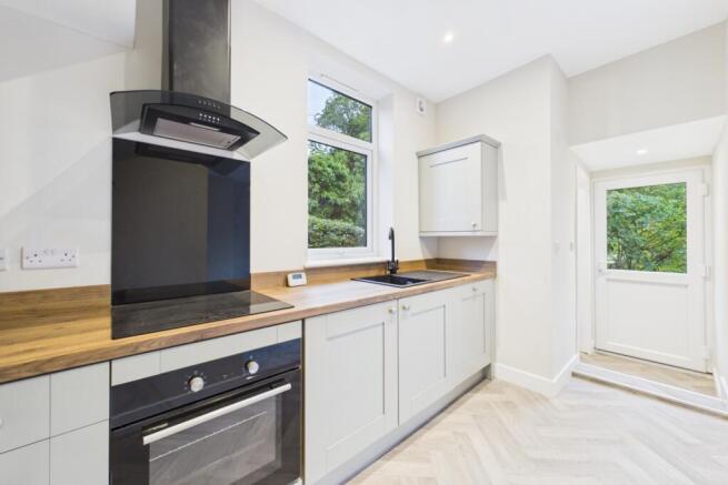 3 bed Semi-Detached for sale Image 7