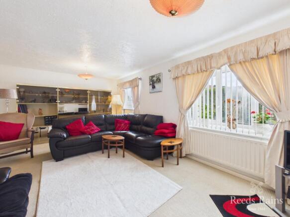 4 bed Detached for sale Image 4