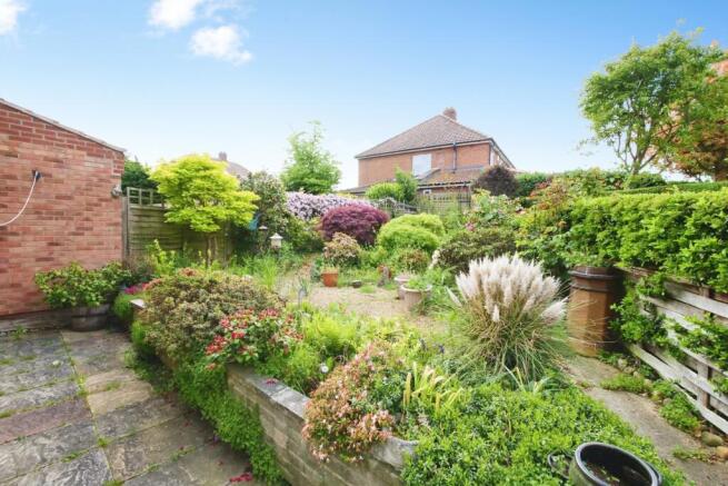 3 bed Semi-Detached for sale Image 11