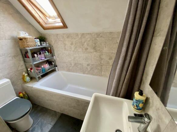 Family Bathroom/WC
