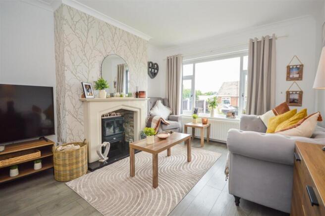 3 bed Semi-Detached for sale Image 5