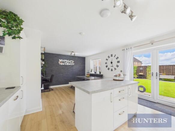 4 bed Detached for sale Image 7