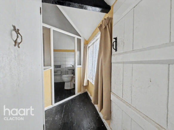 Point Clear Road, Clacton-On-Sea photo 4