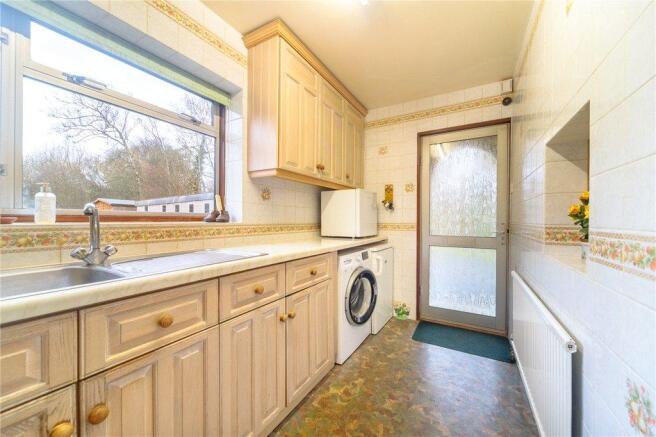 Kitchen (Alt)