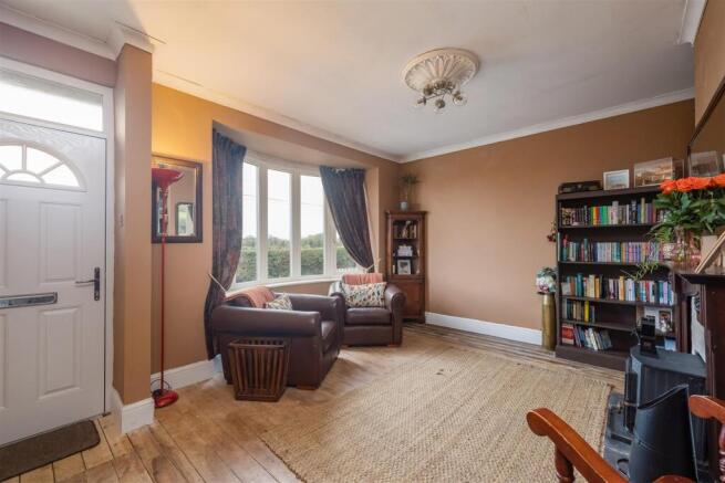 Whitewall 22 Sitting Room-1.jpg