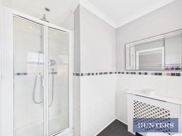 4 bed Detached for sale Image 11