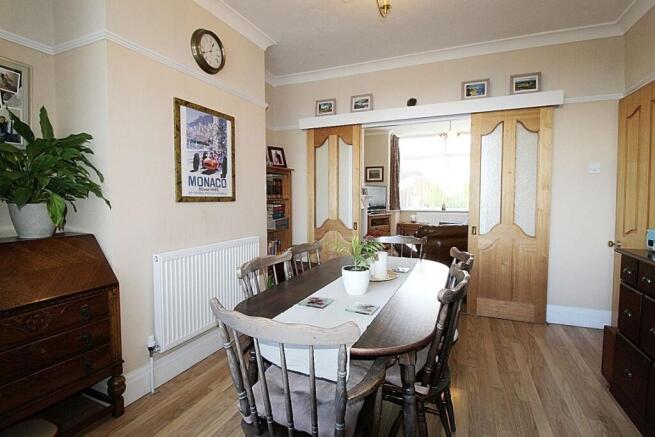 3 bed Semi-Detached for sale Image 8
