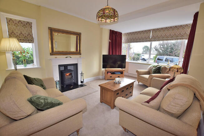 4 bed Detached for sale Image 6