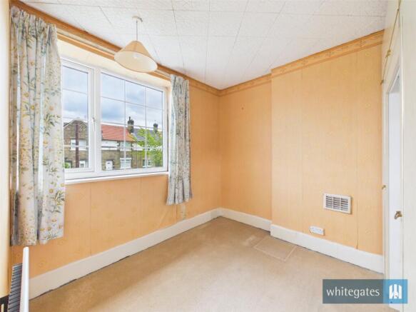 3 bed Semi-Detached for sale Image 6