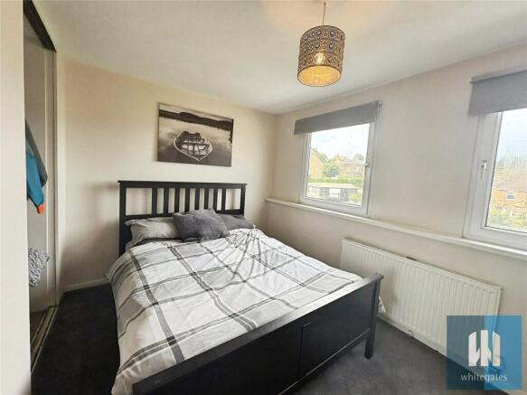 3 bed Terraced for sale Image 4