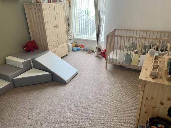 Bed 3.jpg