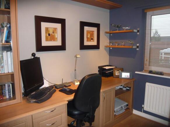 Bedroom 4 / Study