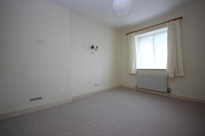 Master Bedroom.JPG