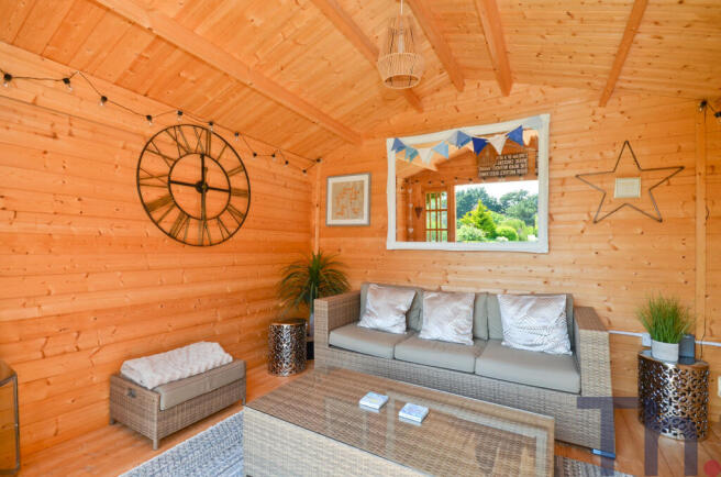Summer House (2).JPG