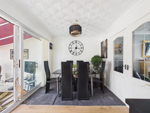 3 bed Semi-Detached for sale Image 7