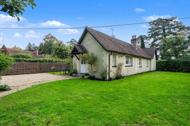 Laurel Cottage, Badgemore, Henley-On-Thames RG9 4NR