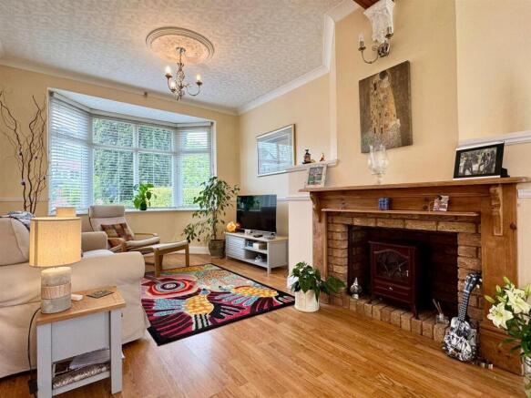 WhatsApp Image 2025-05-07 at 15.07.32_f09d2c85.jpg