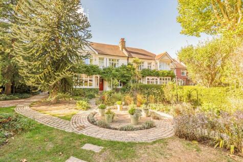 Ormond Avenue, Hampton