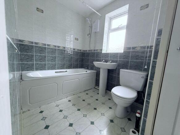 1 bed Flat to rent Image 5