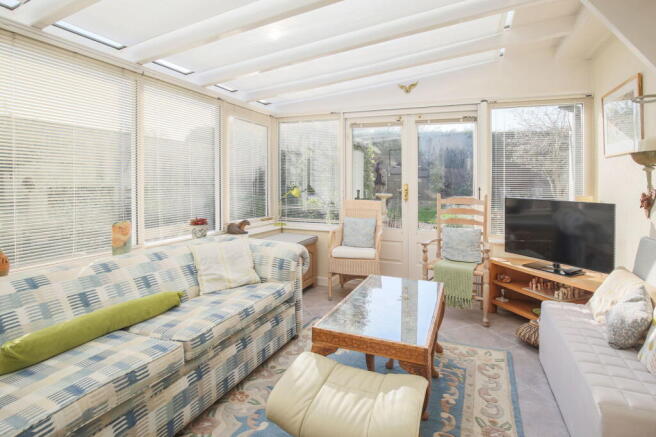 4 bed Detached for sale Image 10