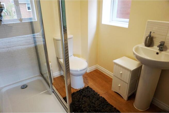 Master En-suite