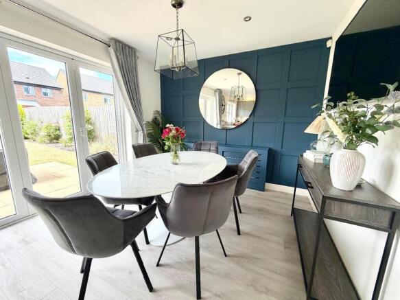 4 bed Detached for sale Image 12