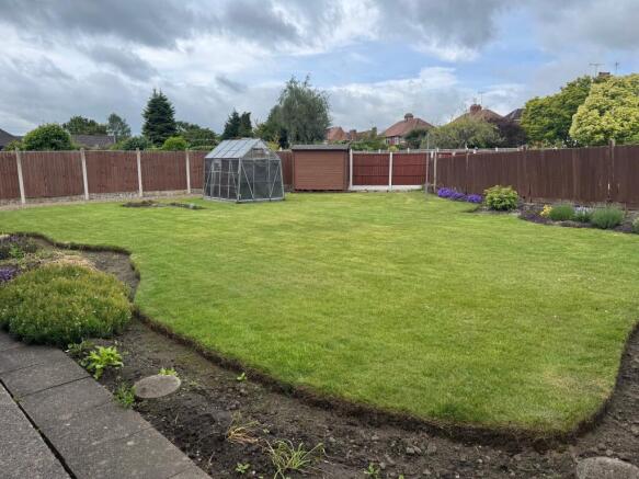 2 bed Detached Bungalow for sale Image 9