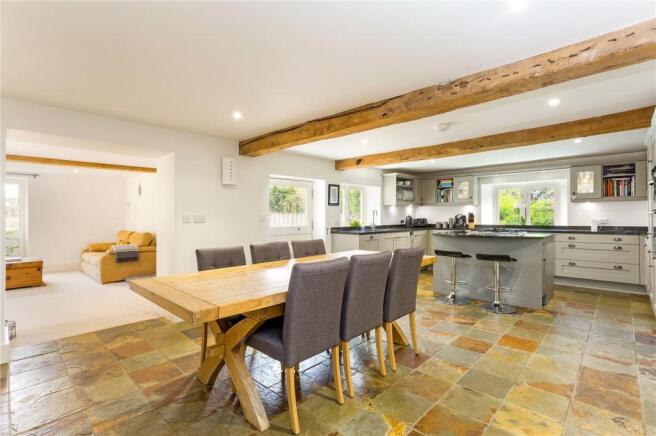 Kitchen/Dining Room