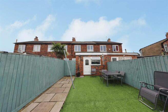 3 bed Terraced for sale Image 12