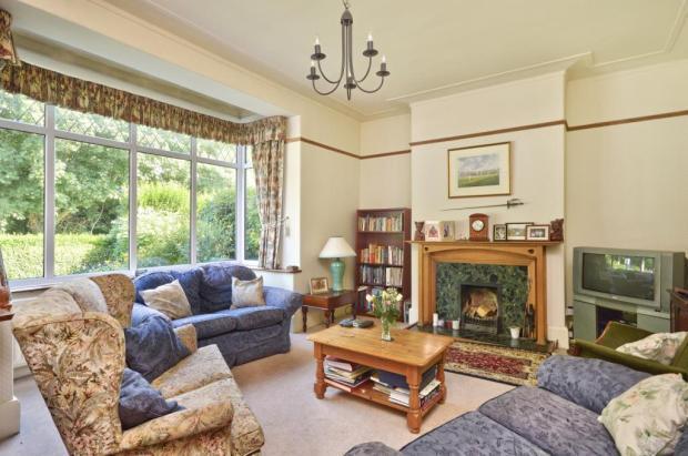 SITTING ROOM