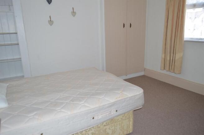 BEDROOM 2 (REAR)