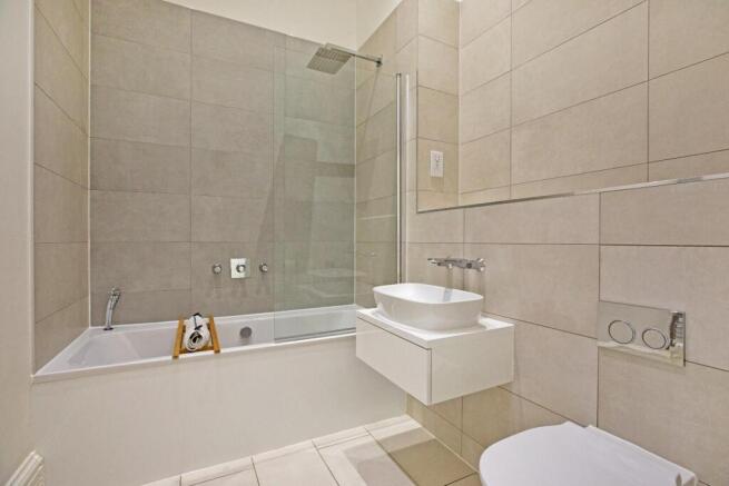 2 bed Apartment for sale Image 9