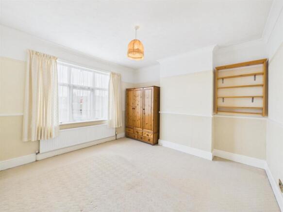 3 bed Detached for sale Image 9