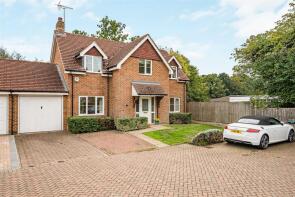 14, Abbottsleigh Gardens, Caversham, Reading RG4 6LA