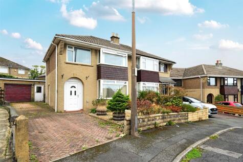 Thorpe Green Drive, Golcar, Huddersfield, West Yorkshire, HD7