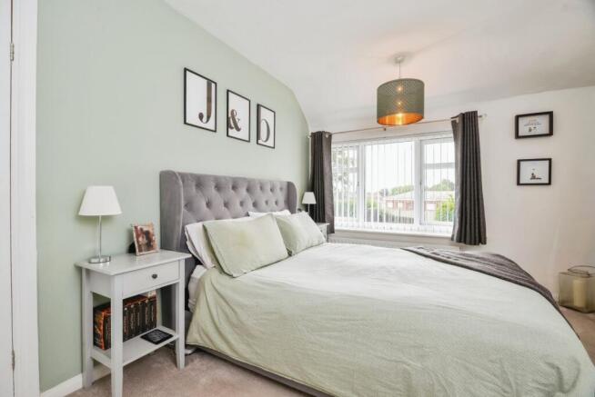 3 bed Semi-Detached for sale Image 10