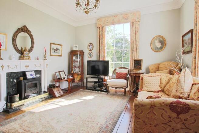 4 bed Detached for sale Image 5