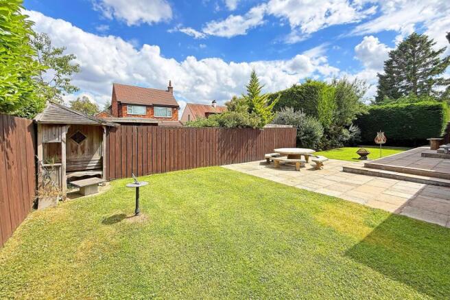 4 bed Detached for sale Image 12