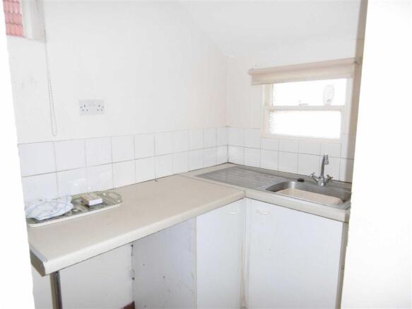 Kitchen: