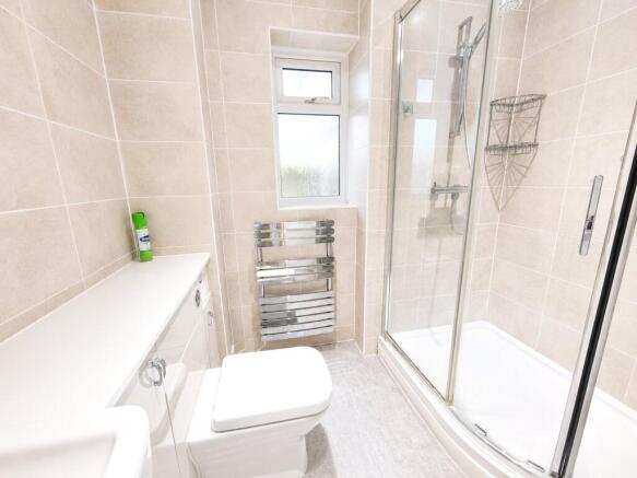 3 bed Semi-Detached for sale Image 11