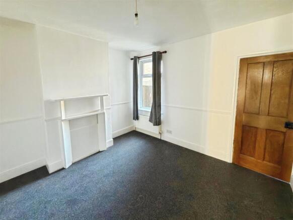 Avondale Road (6).jpg