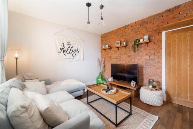 Living Room.jpg