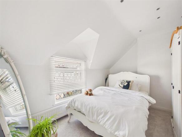 2 bed Semi-Detached for sale Image 9