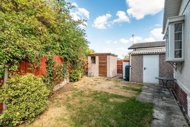 2 bed Park Home for sale Image 4